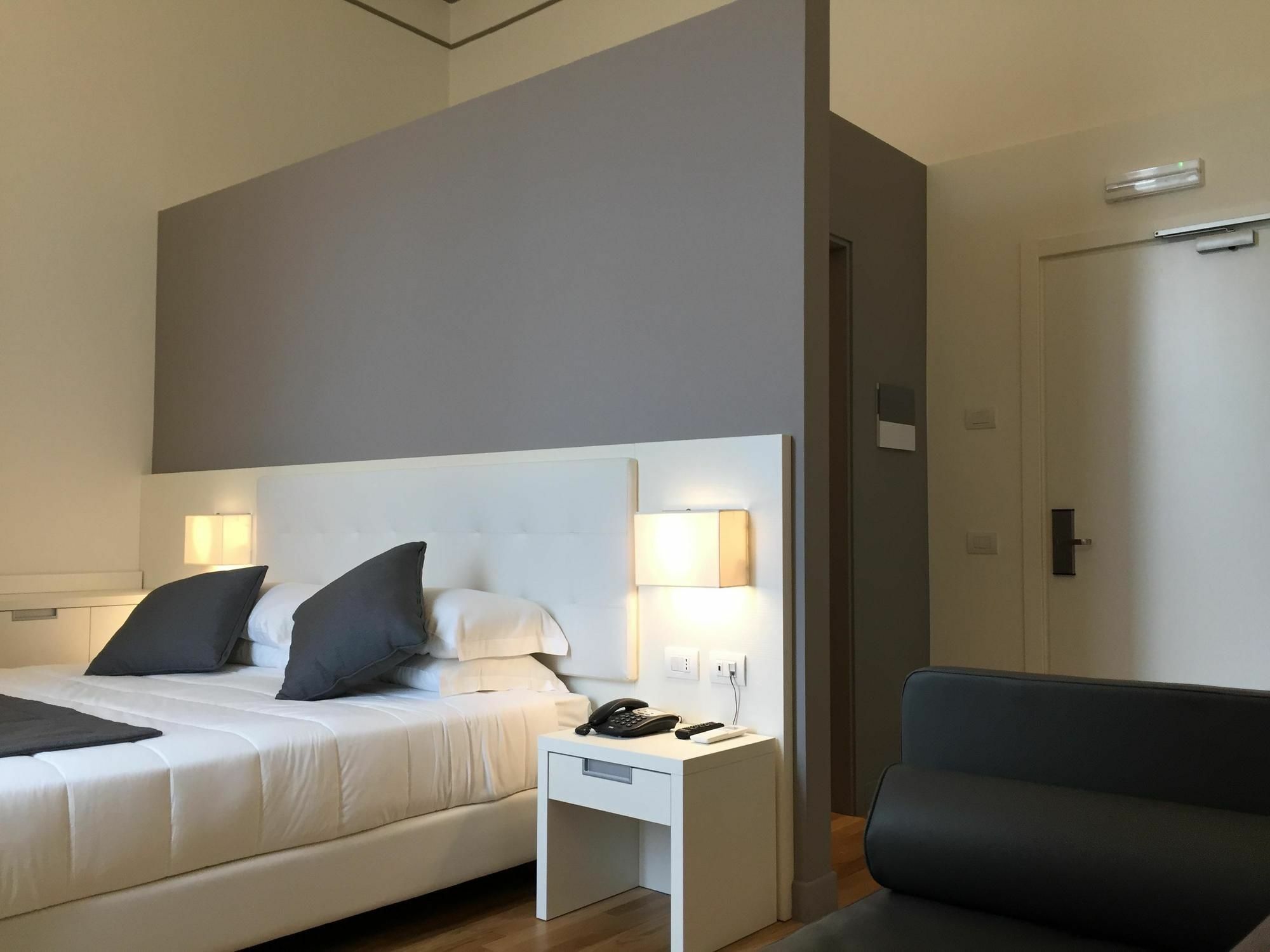 Numero 21 Luxury Guest House Roma Ngoại thất bức ảnh